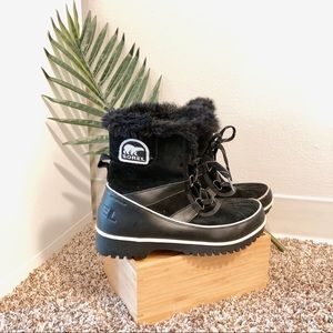 Sorel Tivoli II Snow Boots Black